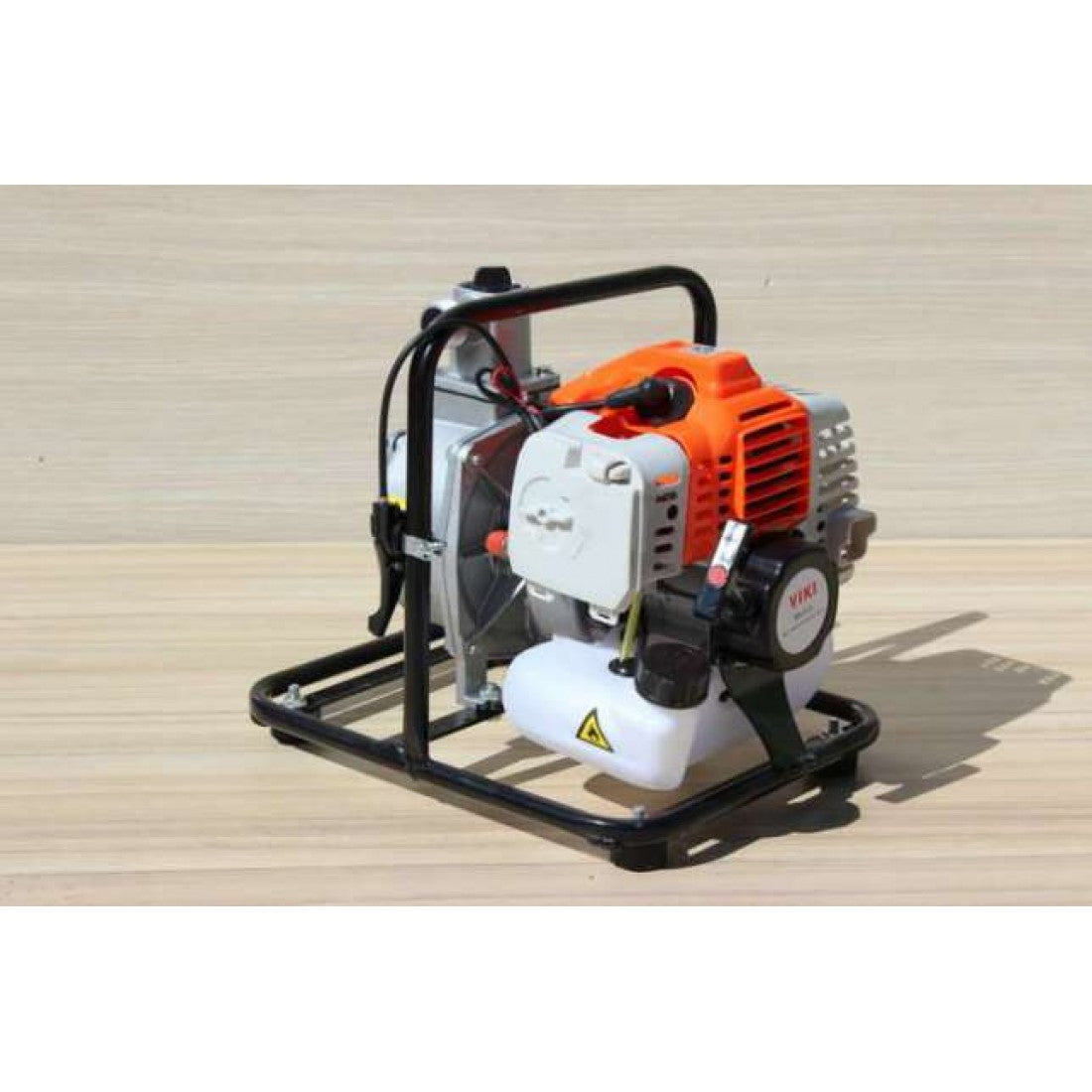 Бензинова Водна помпа 1.5 цола за поливане и отводняване